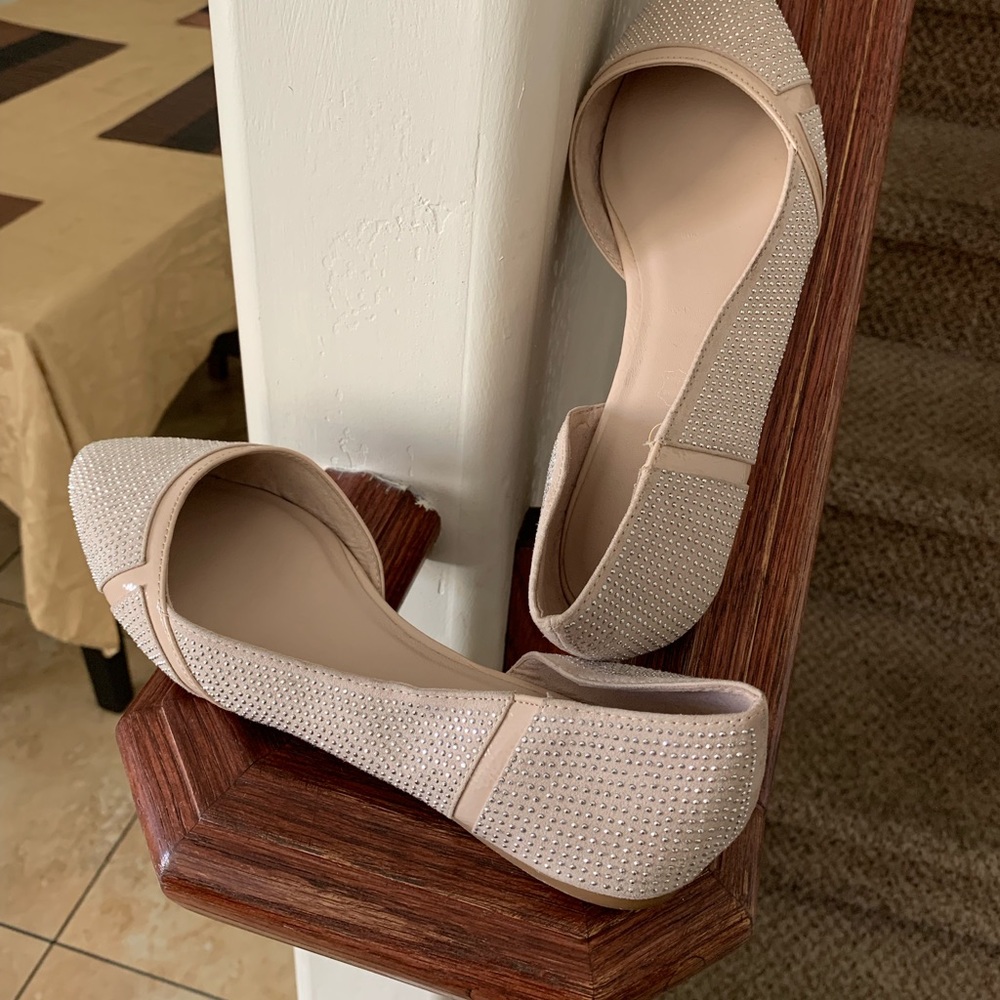 Flats shoes